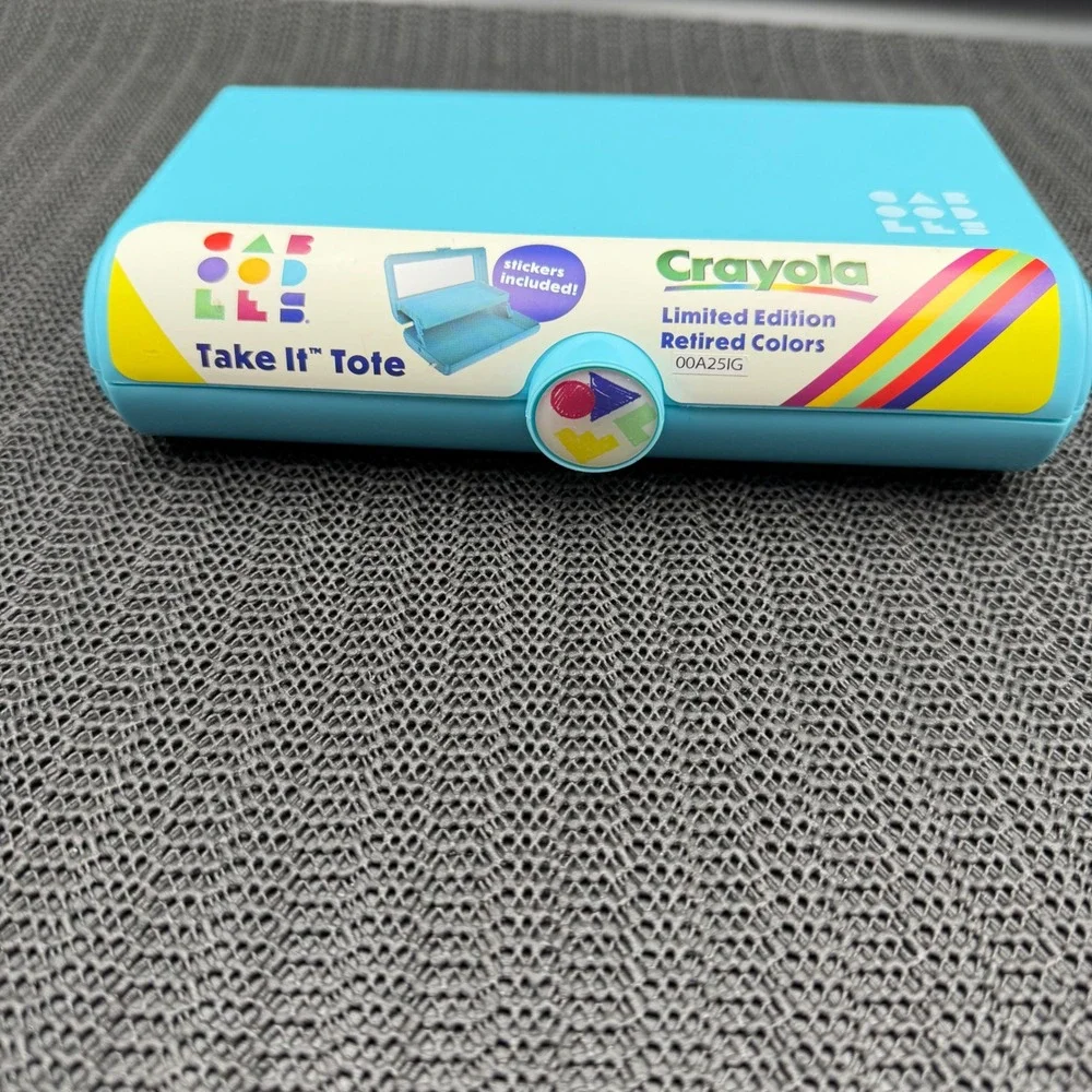 Caboodles Crayola Take It Tote Limited Edition Retired Colors Blue pencil Case